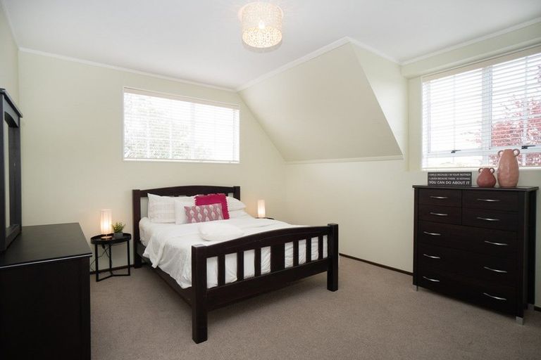 Photo of property in 26a Karina Terrace, Roslyn, Palmerston North, 4414