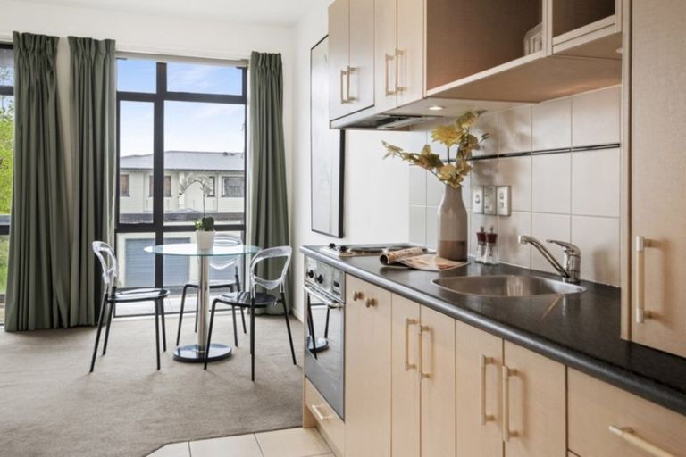 Photo of property in 127/2 Armoy Drive, East Tamaki, Auckland, 2016