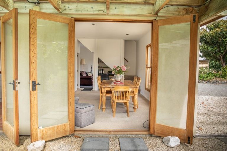 Photo of property in 82 Moiki Road, Martinborough, Greytown, 5794