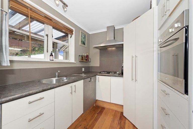 Photo of property in 7 Armitage Place, Fairfield, Hamilton, 3214