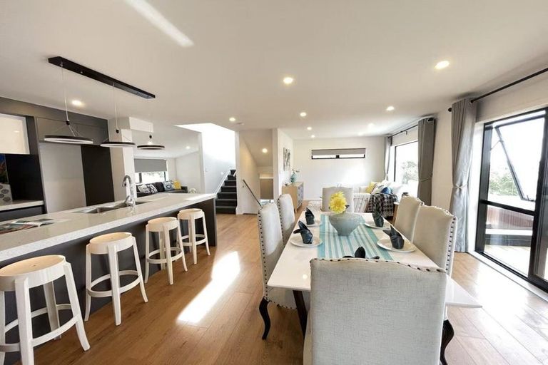 Photo of property in 65a Sunrise Avenue, Murrays Bay, Auckland, 0630