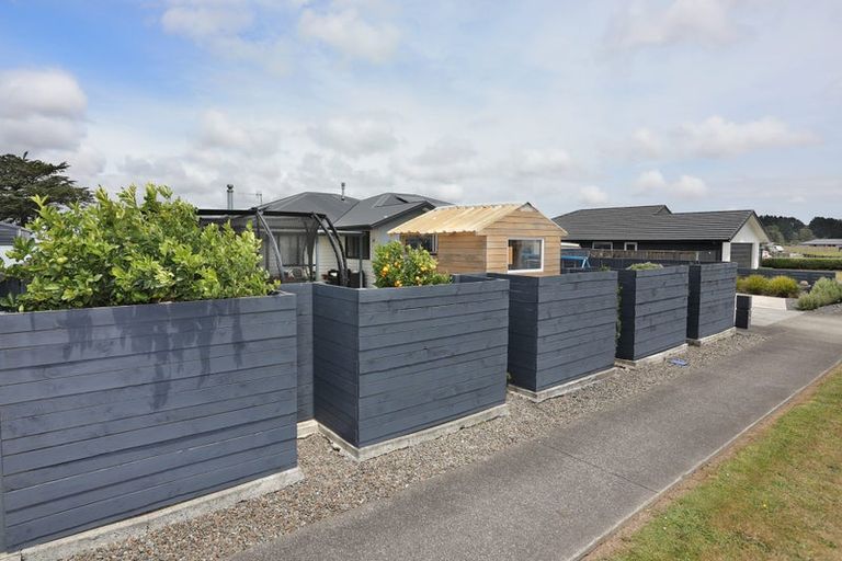 Photo of property in 13 George Street, Bulls, 4818