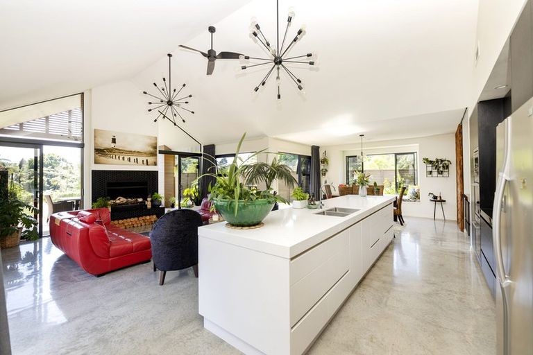 Photo of property in 10 Pike Place, Ferndale, New Plymouth, 4310