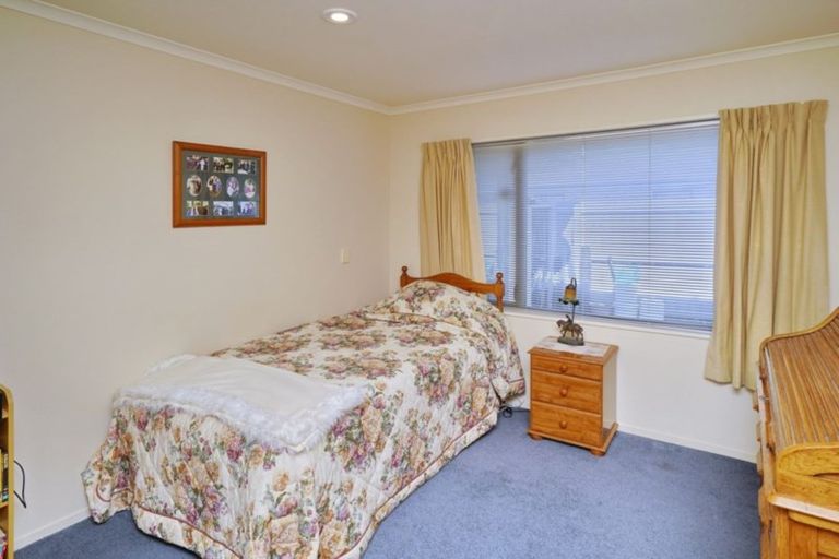 Photo of property in 13 Yellowlees Drive, Kaiapoi, 7630
