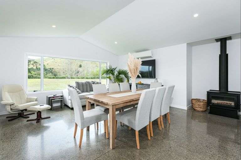 Photo of property in 62 River Road, Otane, Waipawa, 4271