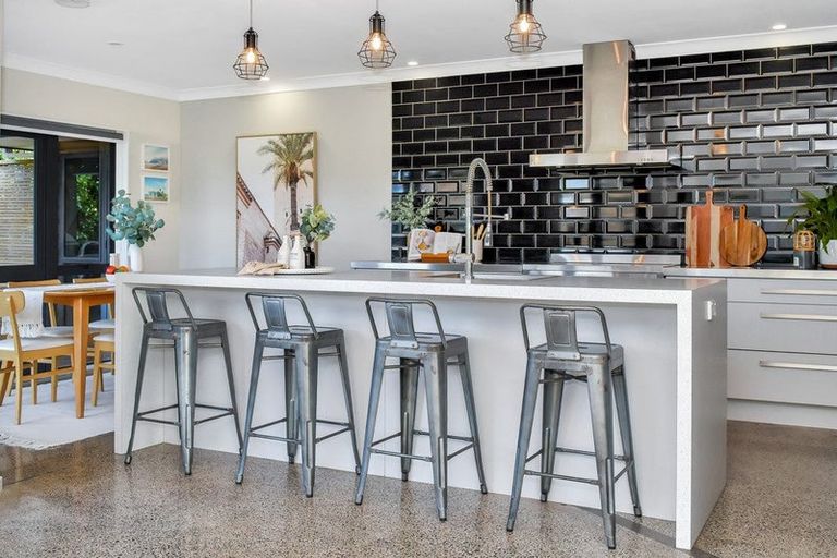 Photo of property in 51 Blake Boulevard, Papamoa Beach, Papamoa, 3118