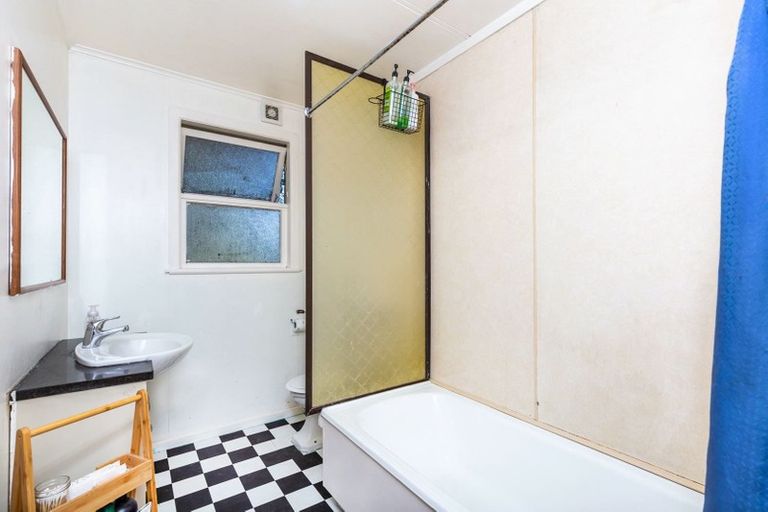 Photo of property in 1 Tawa Street, Hilltop, Taupo, 3330