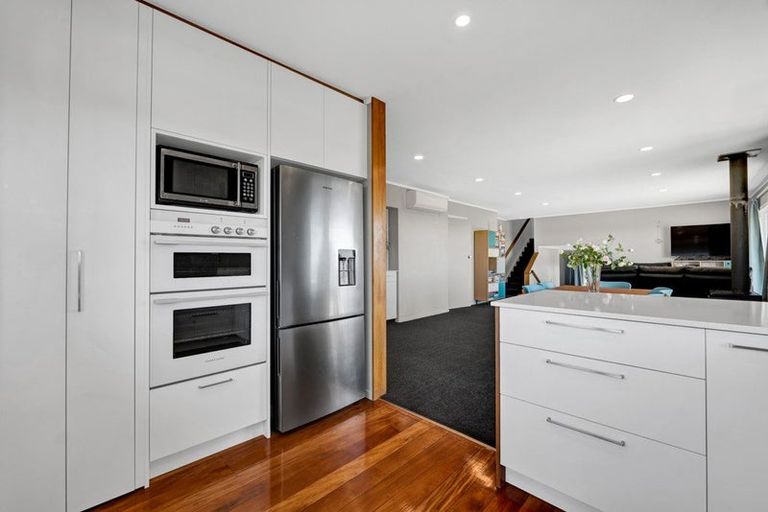 Photo of property in 138 Govett Avenue, Frankleigh Park, New Plymouth, 4310