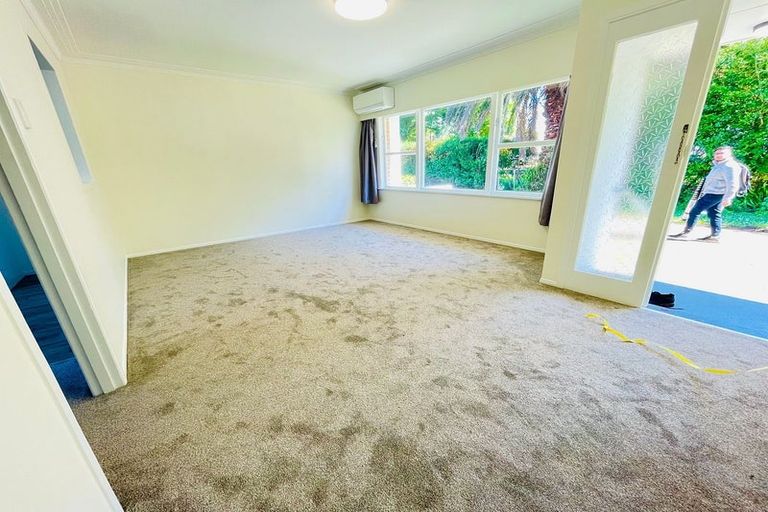 Photo of property in 2/35 Wallace Road, Papatoetoe, Auckland, 2025