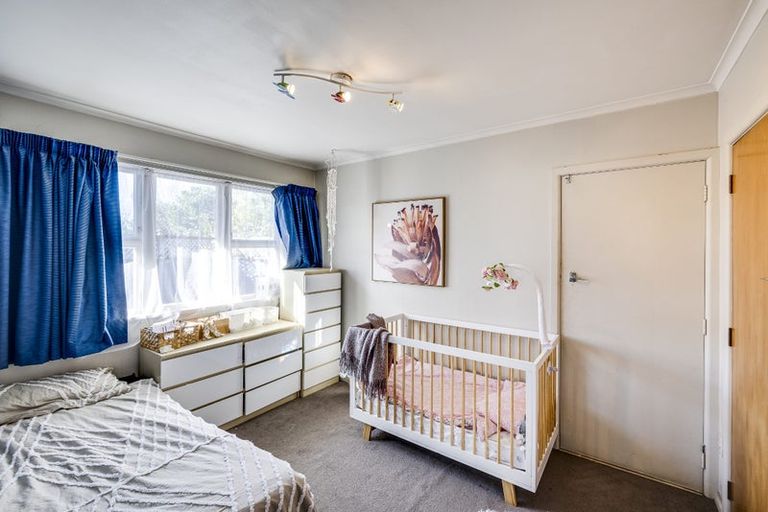 Photo of property in 35 Clarence Cox Crescent, Pirimai, Napier, 4112