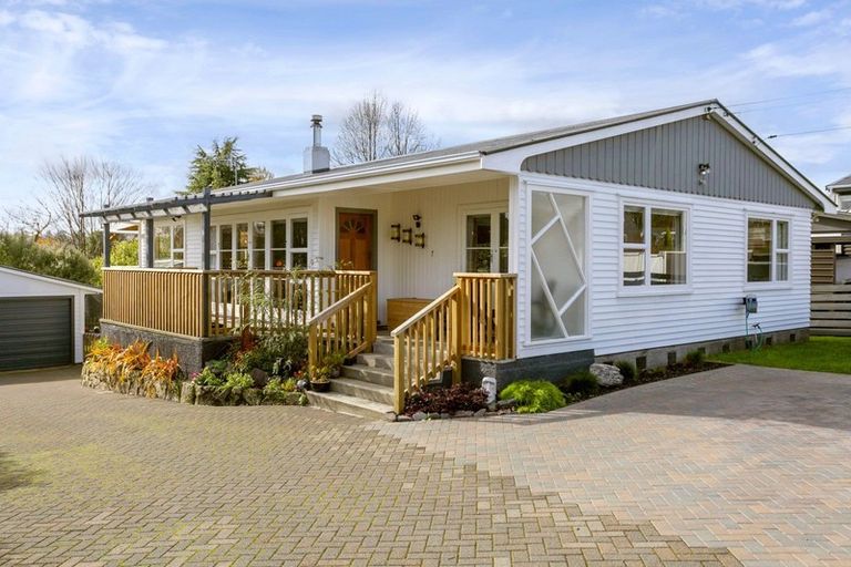 Photo of property in 62 Matuku Street, Two Mile Bay, Taupo, 3330