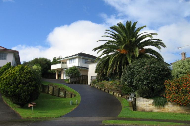 Photo of property in 10 Aries Place, Shelly Park, Auckland, 2014