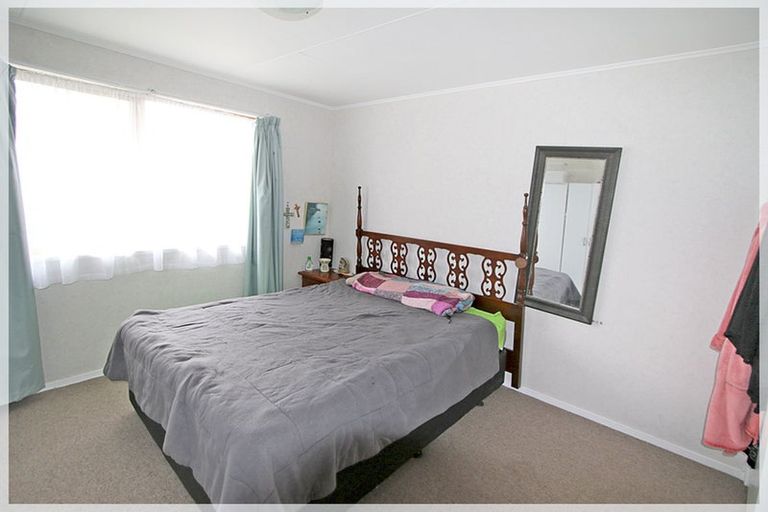 Photo of property in 33b Johnston Street, Foxton, 4814