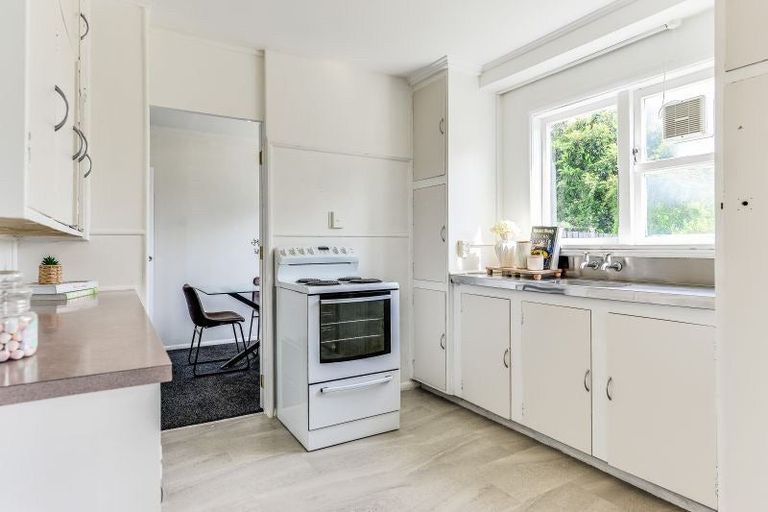 Photo of property in 15 Allenby Street, Bader, Hamilton, 3206