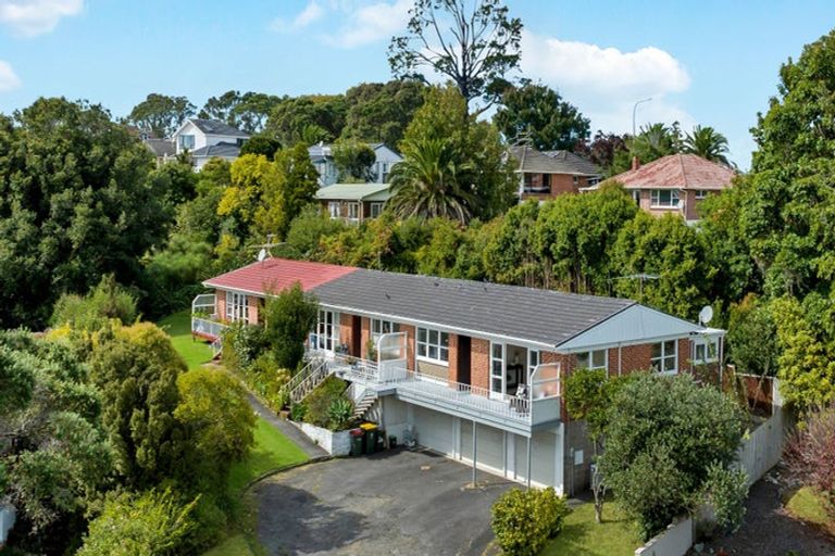 Photo of property in 1/7 Castleton Drive, Howick, Auckland, 2014