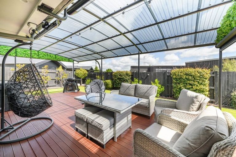 Photo of property in 5 Stratford Court, Fitzherbert, Palmerston North, 4410