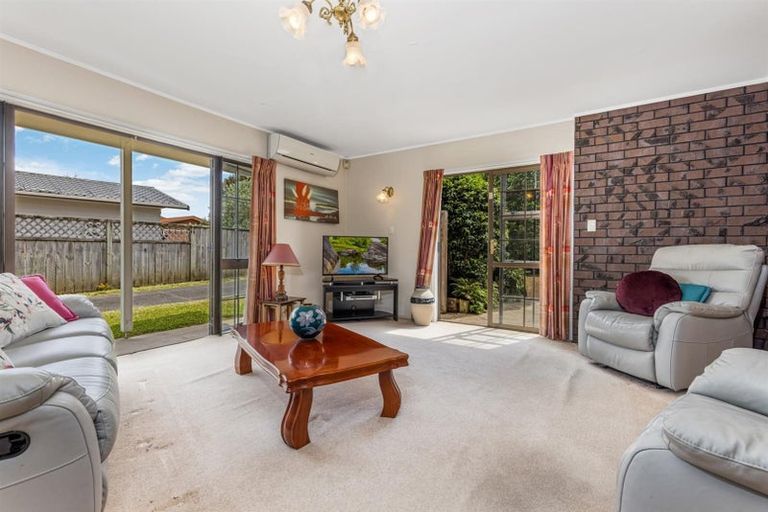 Photo of property in 1/34 Takapu Street, Henderson, Auckland, 0612