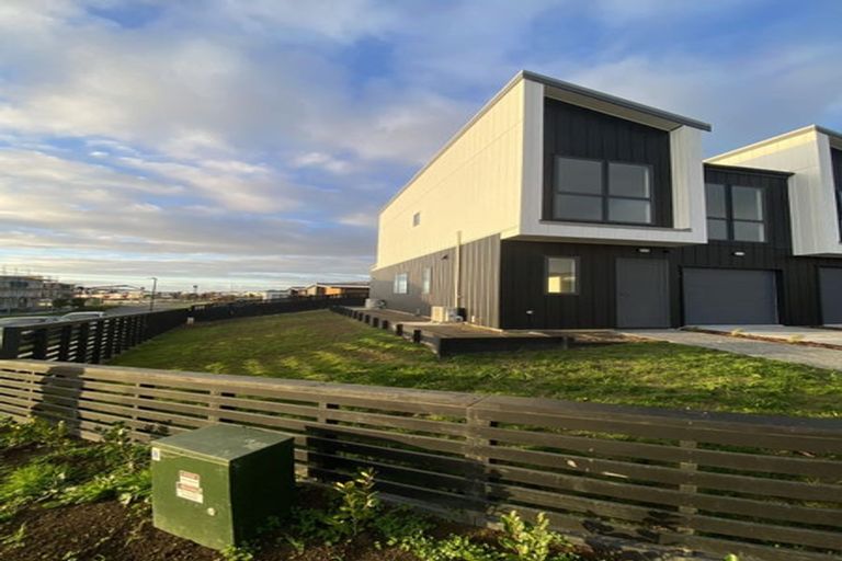 Photo of property in 14 Pukanui Avenue, Totara Park, Auckland, 2019