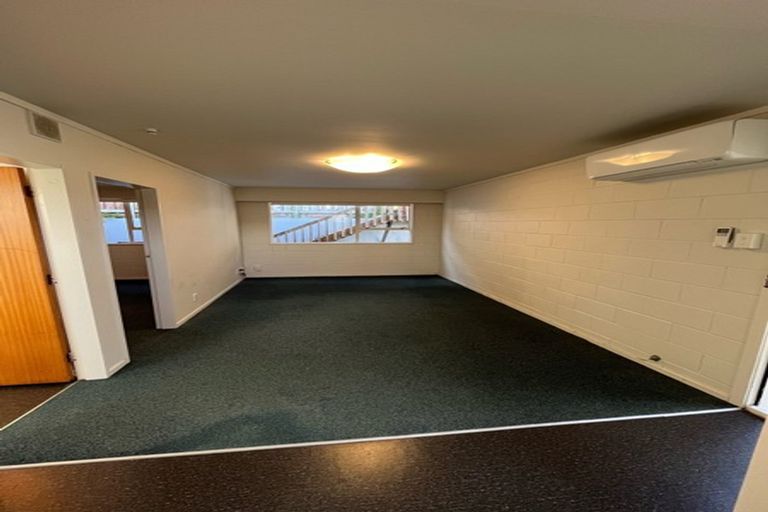 Photo of property in 35 Scarborough Terrace, Mount Victoria, Wellington, 6011