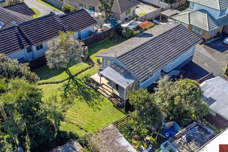 Photo of property in 5 Grimshaw Place, Henderson, Auckland, 0612