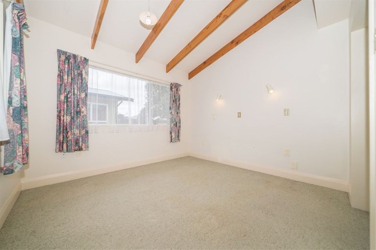 Photo of property in 104 Apollo Parade, Milson, Palmerston North, 4414