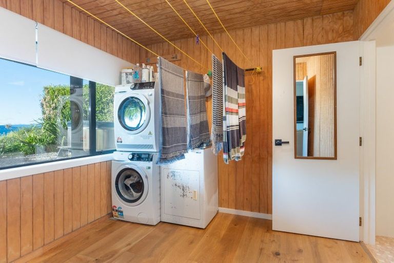 Photo of property in 21 Waiparemo Crescent, Pukawa Bay, Turangi, 3381