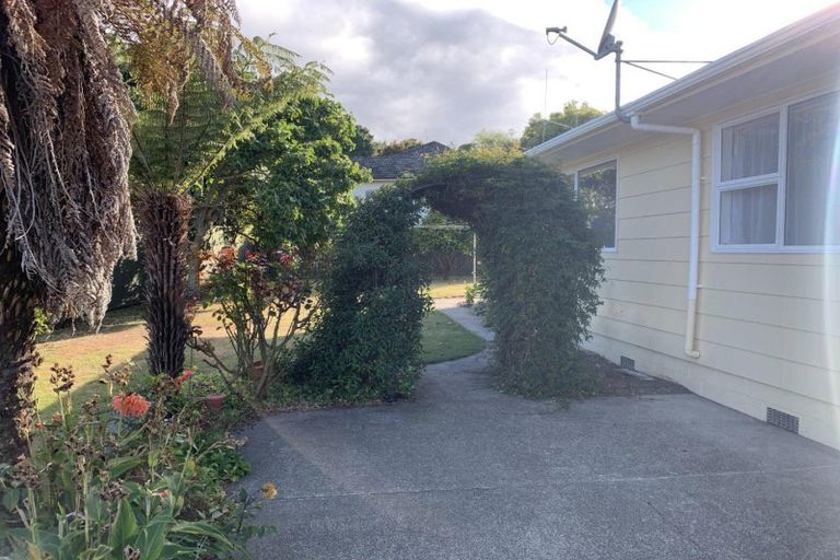 Photo of property in 2 Aiken Road, Saint Johns Hill, Whanganui, 4501