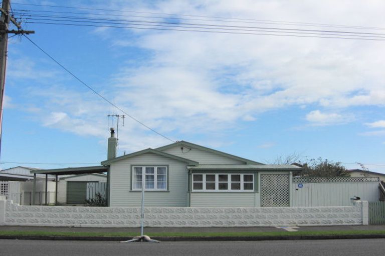 Photo of property in 101 Bartholomew Road, Levin, 5510