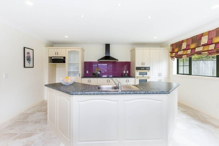 Photo of property in 51 Riverstone Drive, Riverstone Terraces, Upper Hutt, 5018