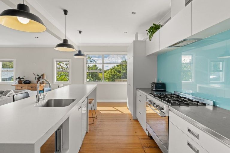 Photo of property in 39 Tokomaru Street, Welbourn, New Plymouth, 4312