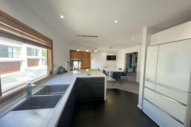 Photo of property in 5/22 Oriental Terrace, Oriental Bay, Wellington, 6011