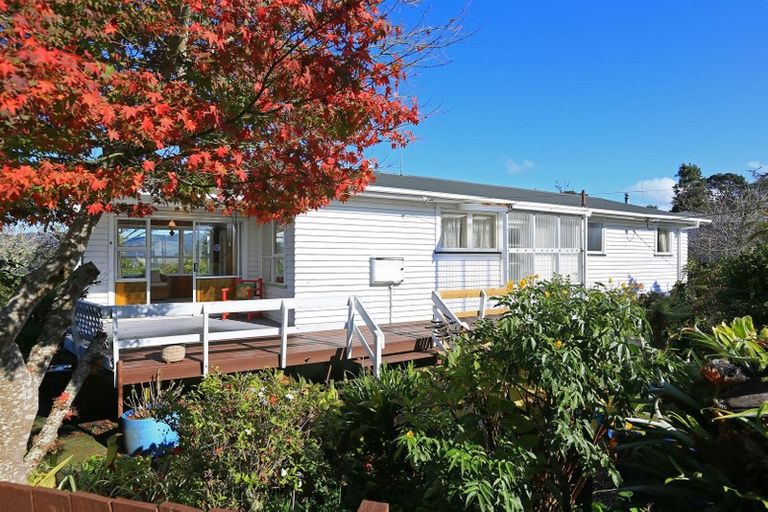 Photo of property in 274 Sturges Road, Henderson, Auckland, 0612