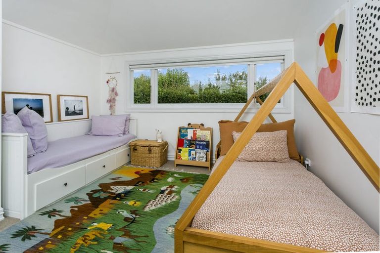 Photo of property in 49b Roland Road, Greenhithe, Auckland, 0632