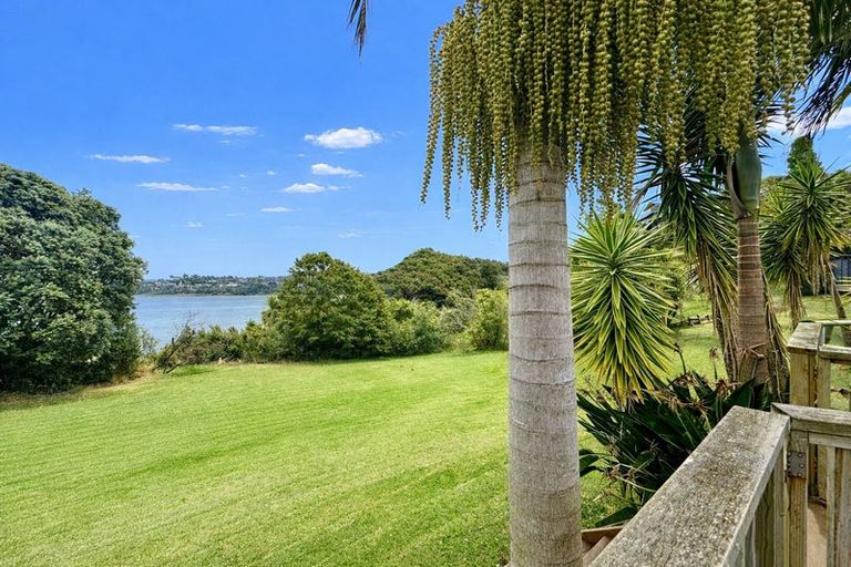 Photo of property in 161 West Harbour Drive, West Harbour, Auckland, 0618