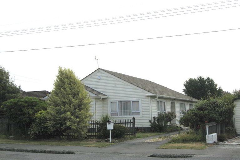Photo of property in 219 Weston Road, St Albans, Christchurch, 8052