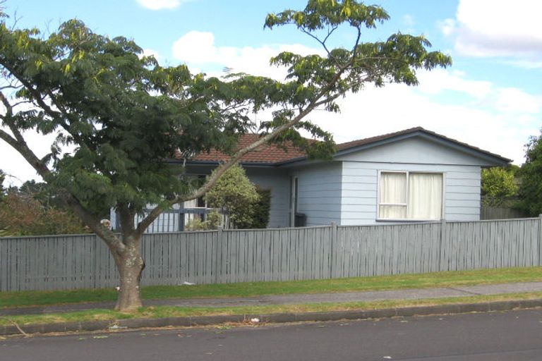 Photo of property in 85 West Harbour Drive, West Harbour, Auckland, 0618