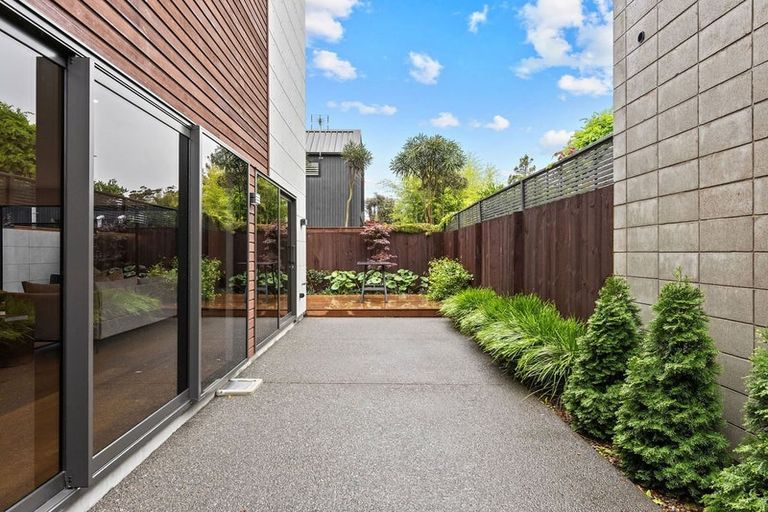 Photo of property in 329b Cambridge Terrace, Christchurch Central, Christchurch, 8013