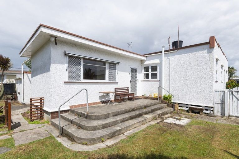 Photo of property in 58 Chalmers Road, Elgin, Gisborne, 4010