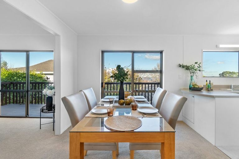 Photo of property in 1/965 Beach Road, Torbay, Auckland, 0630