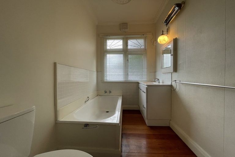 Photo of property in 189 Cook Street, West End, Palmerston North, 4410