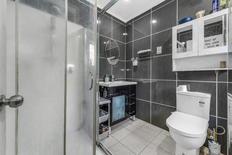 Photo of property in 2/55 Ennis Avenue, Pakuranga Heights, Auckland, 2010