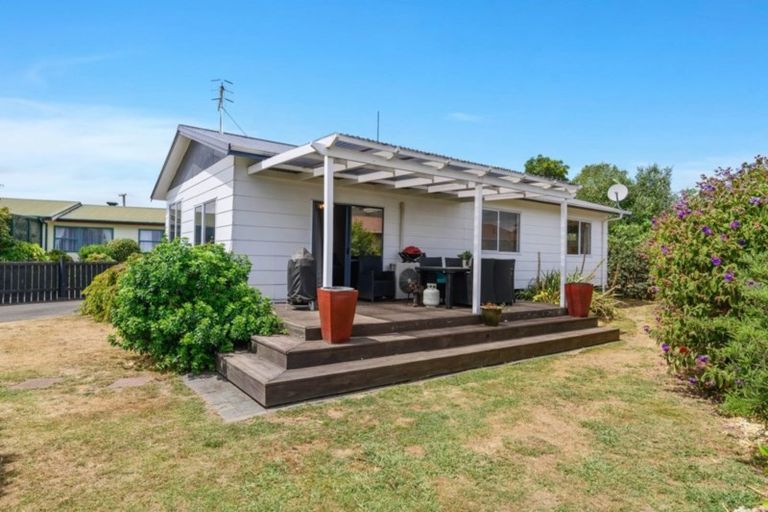 Photo of property in 4 Mansfield Road, Owhata, Rotorua, 3010