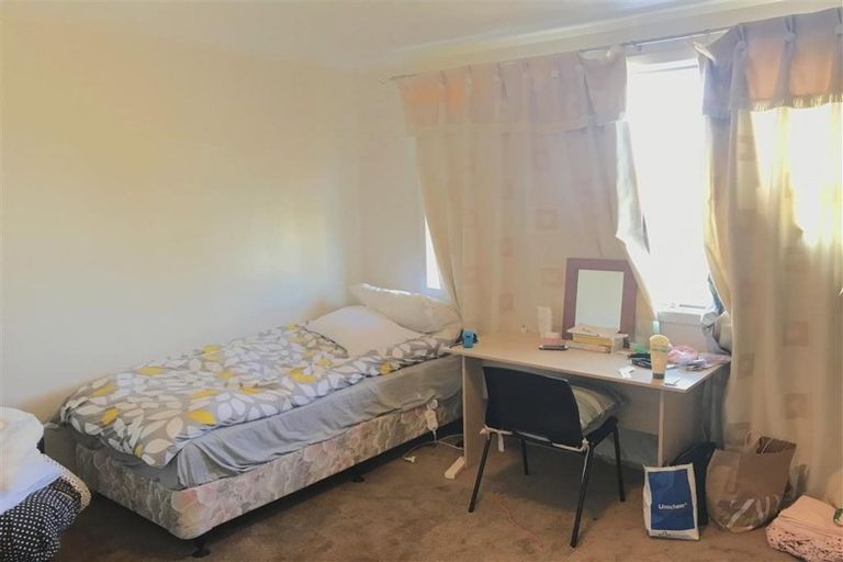 Photo of property in 27 Parker Avenue, New Lynn, Auckland, 0600