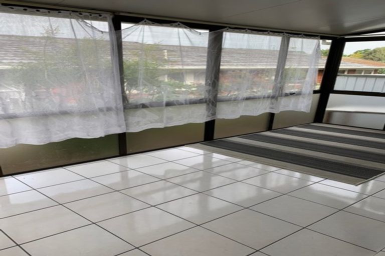 Photo of property in 1/53 Priestley Drive, Bucklands Beach, Auckland, 2014