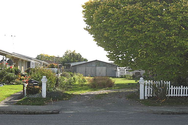 Photo of property in 90 Shearman Street, Waimate, 7924