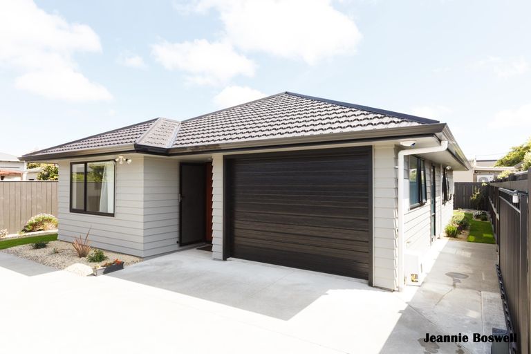 Photo of property in 26c Ward Street, Palmerston North, 4410