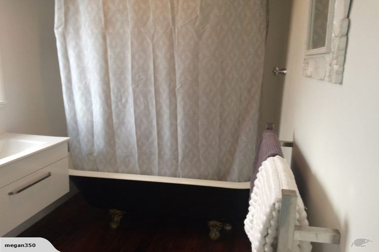 Photo of property in 18 Beach Street, Petone, Lower Hutt, 5012