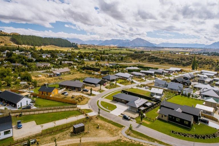 Photo of property in Luggate Park, 15 Cooper Crescent, Luggate, Wanaka, 9383