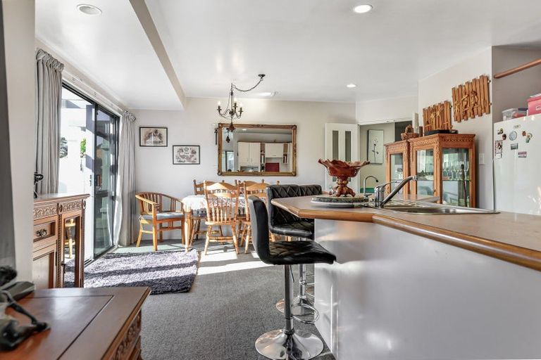 Photo of property in 21 Ayrshire Drive, Grandview Heights, Hamilton, 3200