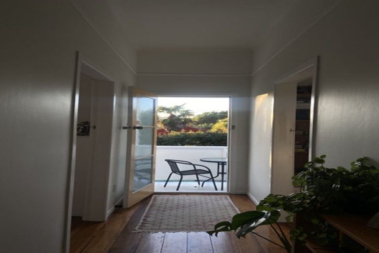 Photo of property in 13 Stanley Street, Berhampore, Wellington, 6023